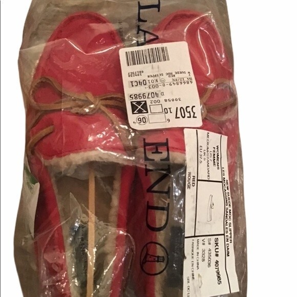 Lands’ End Red Suede Moccasin Slippers Size 5 - Picture 3 of 6